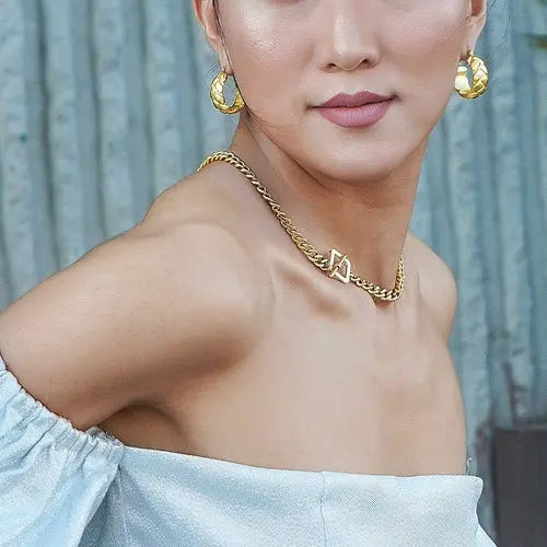 Square Toggle Clasp Chain Necklace    My Store